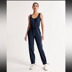 Abercrombie & Fitch Women's Traveler Jumpsuit Size Medium Tall